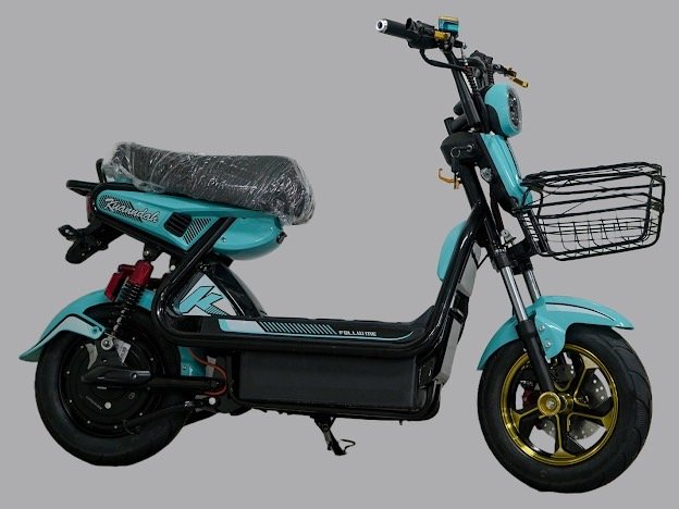 藍綠色吉庫電動車